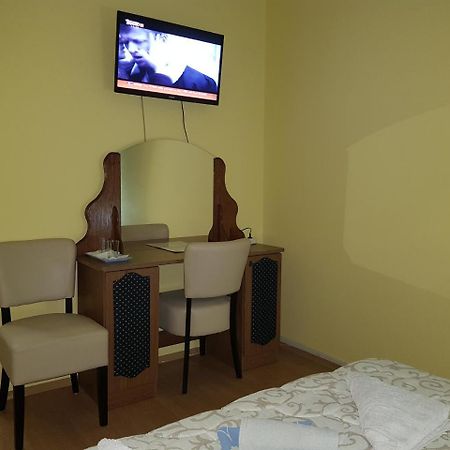דובוי Motel Magistrala מראה חיצוני תמונה